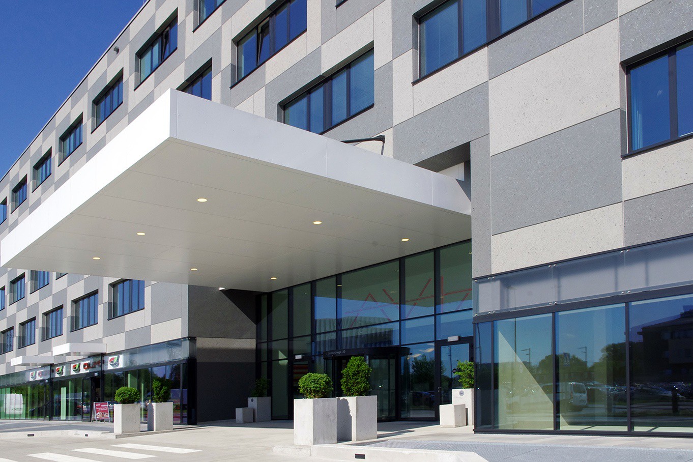 Official opening of AVIA office building